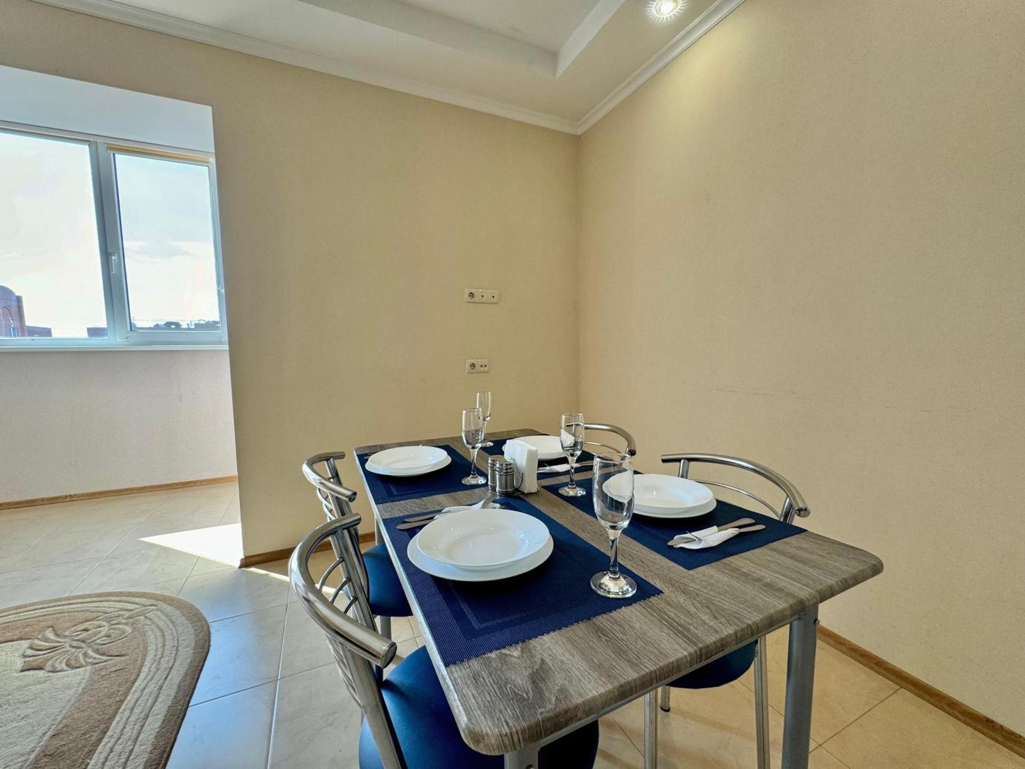 Apartpoltava Світлі Просторі Апартаменти 80М2 , 2-Окремі Кімнати, Новобудова Центр Чек Банківський Bagian luar foto